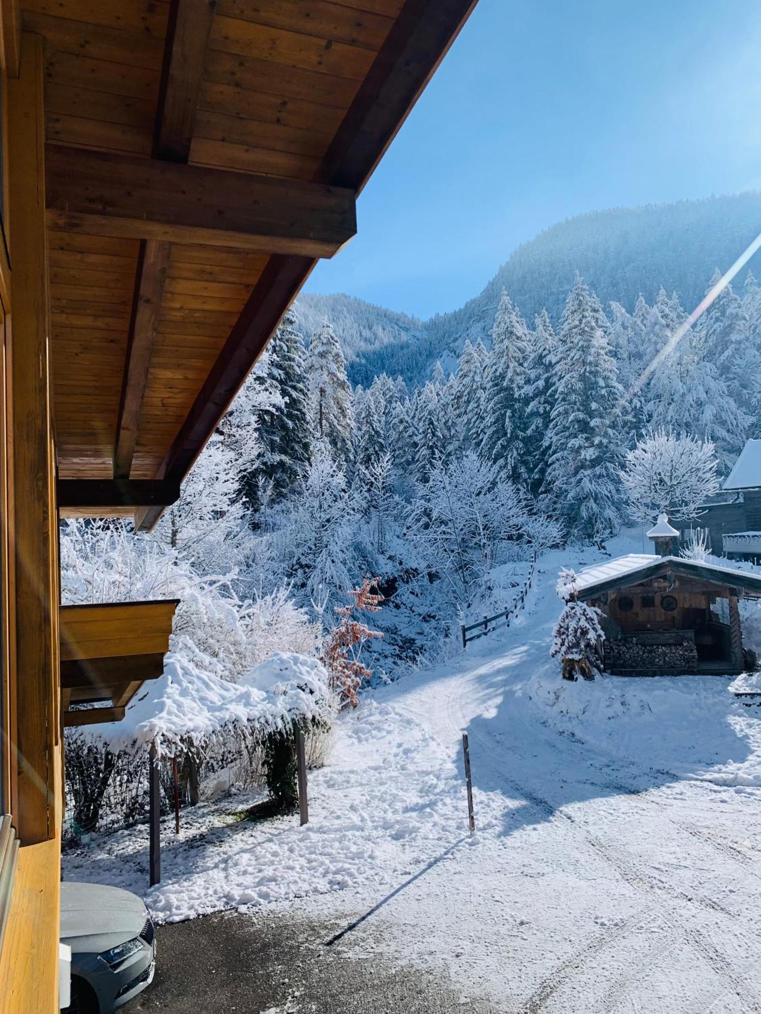 Appartement Haus Huberta à Achenkirch Extérieur photo